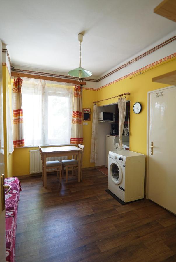Dia Apartman Pécs Exterior foto